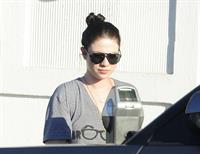 Michelle Trachtenberg shopping in Beverly Hills 9/12/13