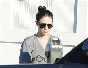 Michelle Trachtenberg shopping in Beverly Hills 9/12/13