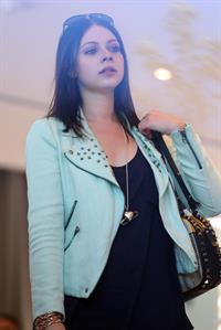Michelle Trachtenberg - Shopping at intermix in Malibu - July 29, 2012
