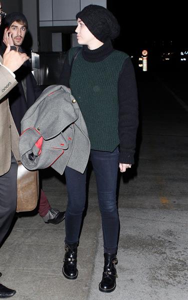 Miley Cyrus LAX airport 11/20/12 