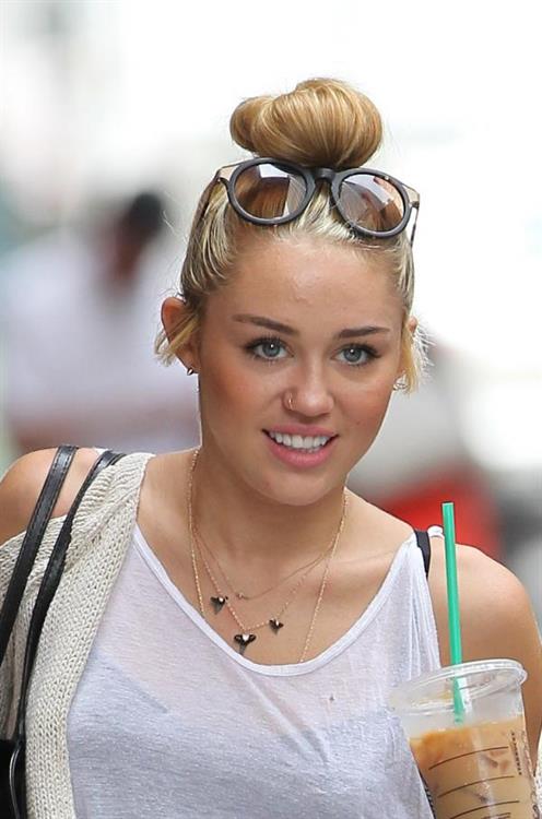 Miley Cyrus - Out with Happy in Philadelphia (August 7th 2012)