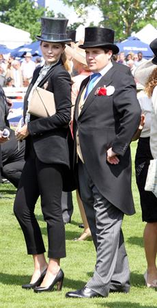 Mischa Barton - Epsom Derby in Epsom, England, June 2, 2012