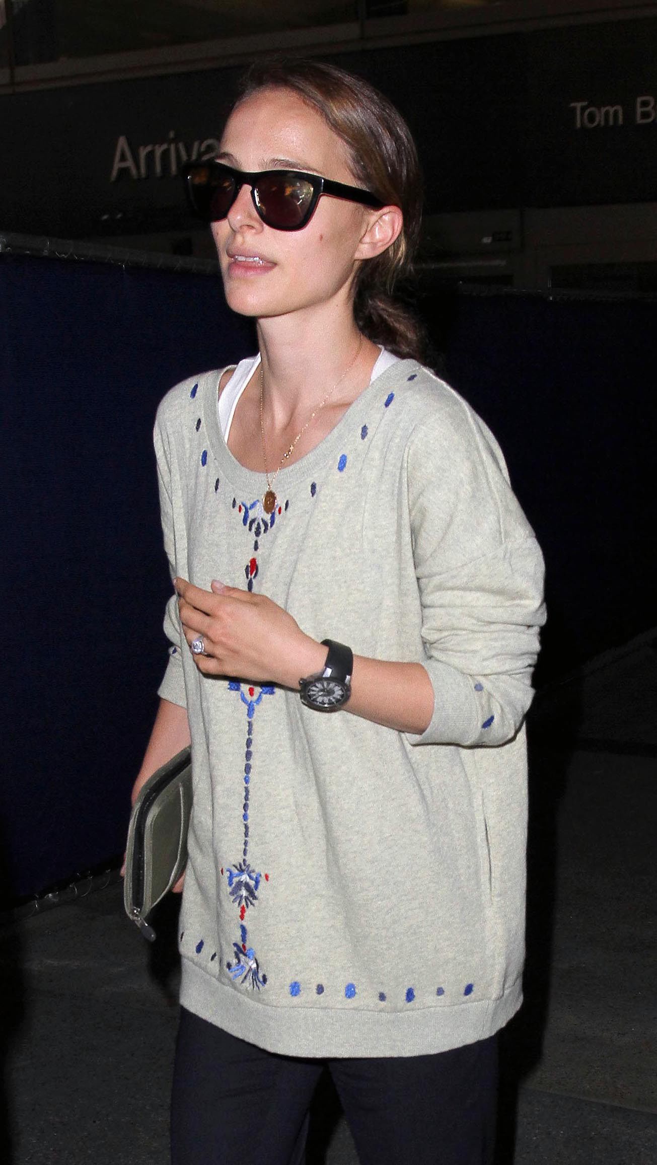 Natalie Portman Pictures Natalie Portman arrives at LAX Airport - May 30, 2013