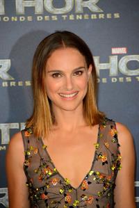 Natalie Portman  Thor: The Dark World  Premiere in Paris 10/23/2013 