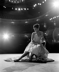 Neve Campbell - Matt Holyoaks Photoshoot 