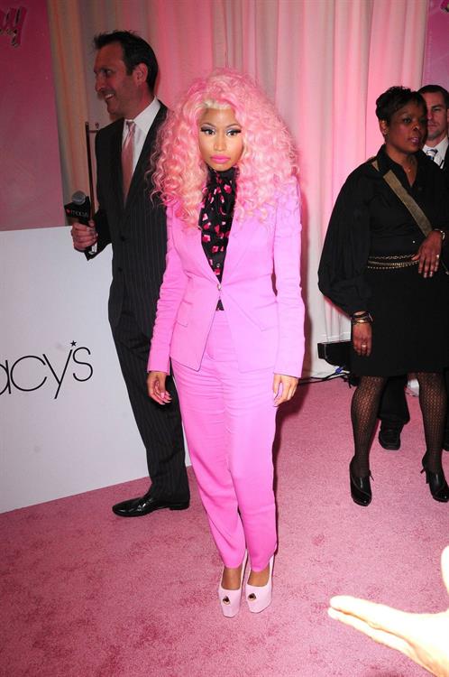 Nicki Minaj  Pink Friday  Fragrance Holiday Season Celebration in New York City (November 20, 2012) 