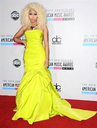 Nicki Minaj American Music Awards (November 18, 2012) 