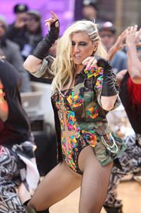 Kesha Performs on the Today Show in New York City (November 20, 2012) 