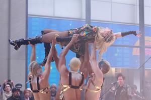 Kesha Performs on the Today Show in New York City (November 20, 2012) 