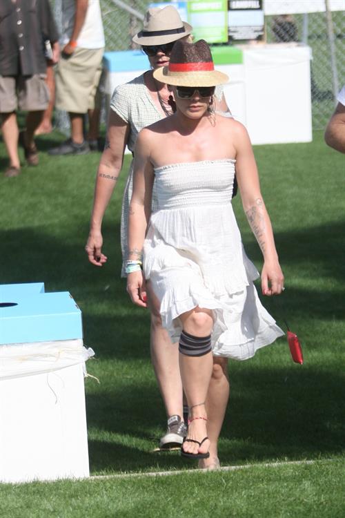 Alecia Moore (Pink) Coachella valley music festival day 1 on April 16, 2010