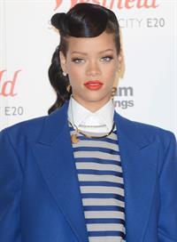 Rihanna Westfield Stratford Lights London Switch On (November 19, 2012) 