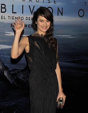 Olga Kurylenko  Oblivion  World Premiere in Buenos Aires, Argentina -- Mar. 26, 2013 