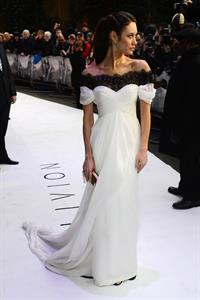 Olga Kurylenko  Oblivion  UK Premiere -- London, Apr. 4, 2013 