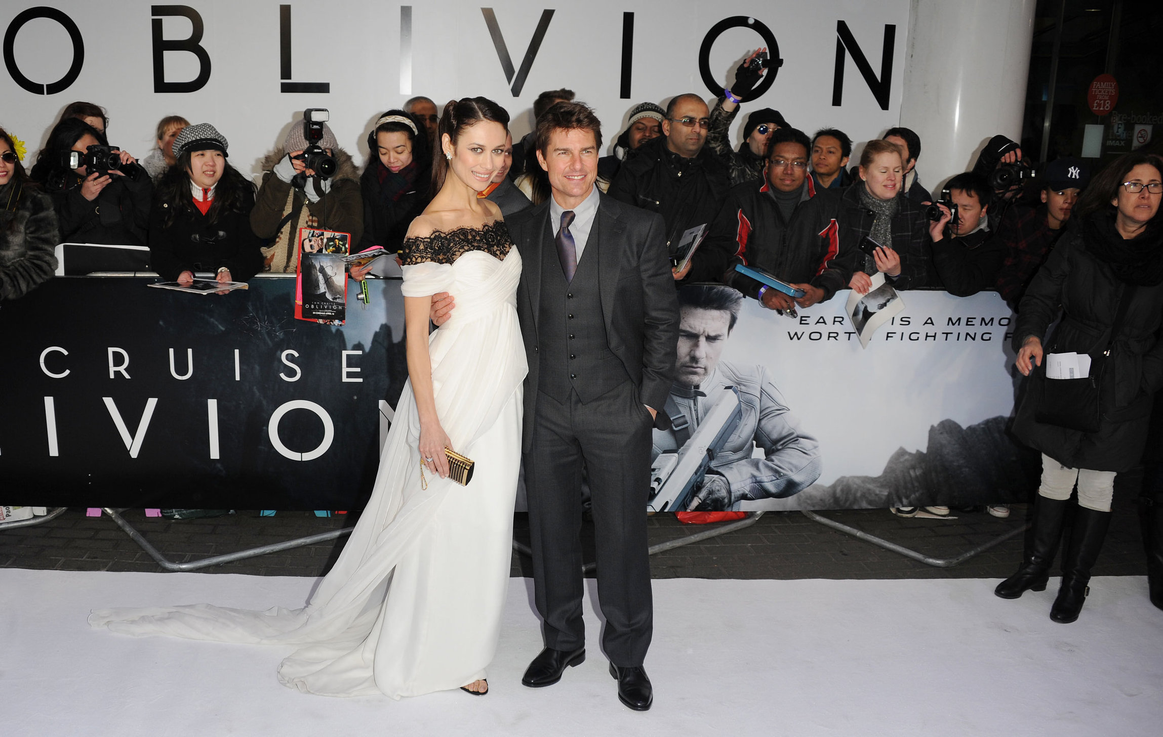 Olga Kurylenko  Oblivion  UK Premiere -- London, Apr. 4, 2013 