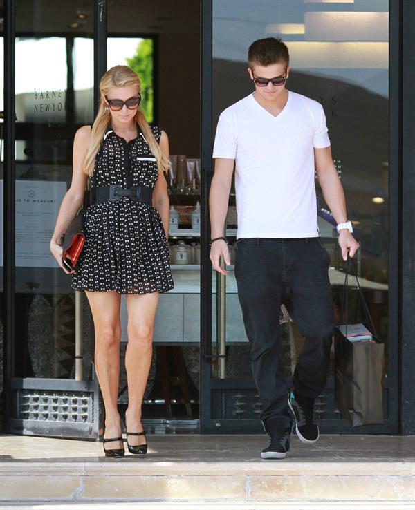 Paris Hilton Shopping at Kitson in Beverly Hills April 5, 2013 