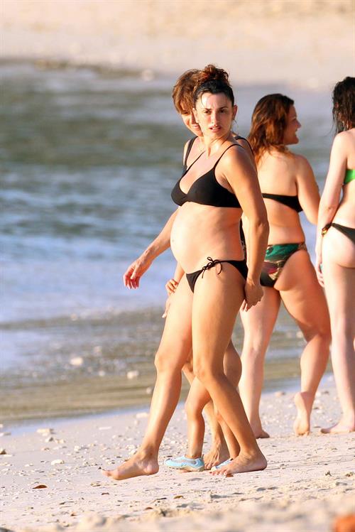 Penélope Cruz Bikini Pictures Penelope Cruz holidaying in Barbados 3/13/13
