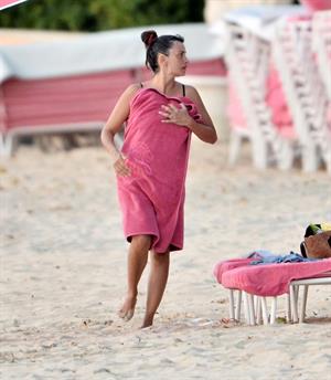 Penelope Cruz holidaying in Barbados 3/13/13  