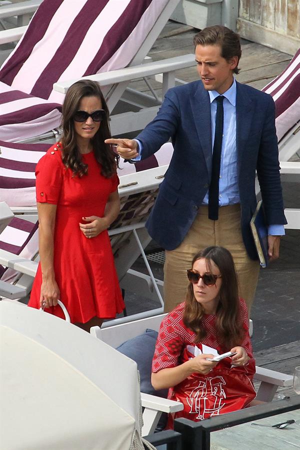 Pippa Middleton - Heading out for Lunch in New York City on September 2, 2012