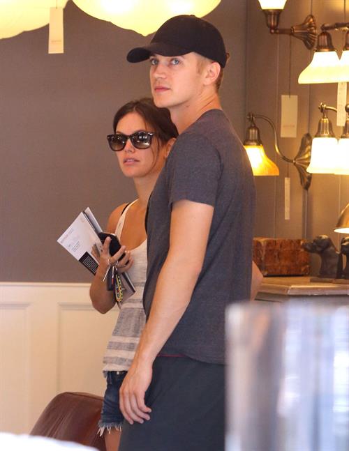 Rachel Bilson Pictures Rachel Bilson - Goes for some shopping with Hayden in L.A. (July 14, 2012)