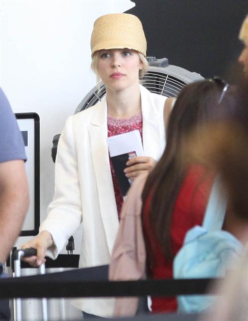Rachel McAdams - Departs on a flight at LAX airport - August 9, 2012