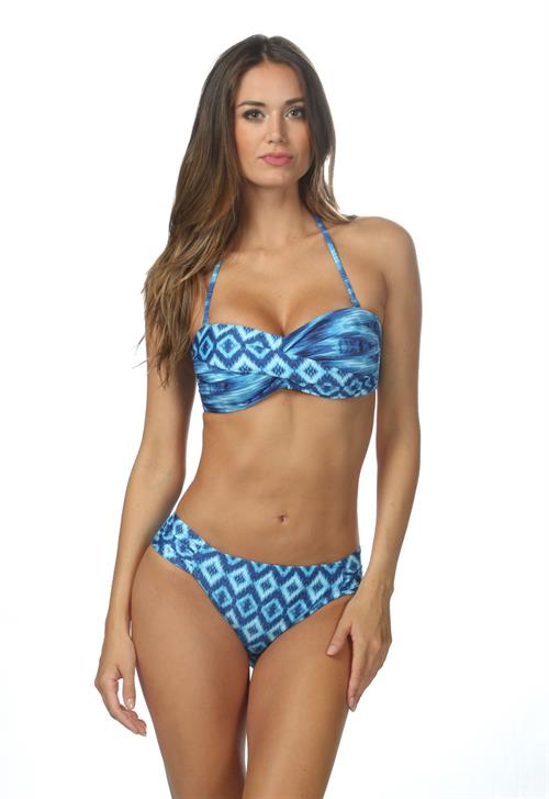 Talita Correa in a bikini