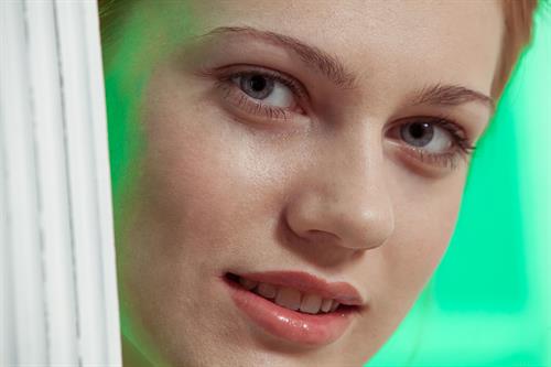 Sexy redhead Shirley Tate shows off her pussy