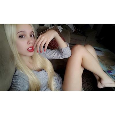 Maria Domark taking a selfie