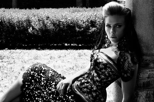 Scarlett Johansson - Victor Demarchelier Photoshoot For Vogue October 2012 