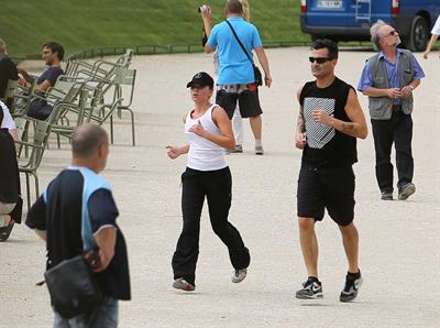 Scarlett Johansson - Jogging in the Jardin du Luxembourg in Paris on August 20, 2012