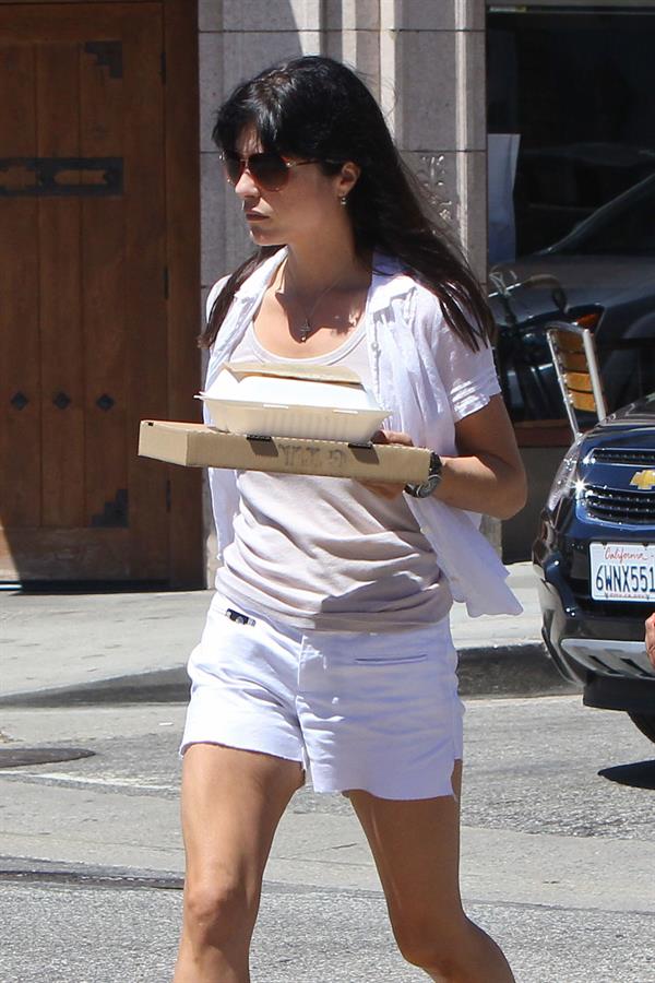 Selma Blair - Went to Abbot Kinney to buy some groceries on Saturday morning - September 1, 2012