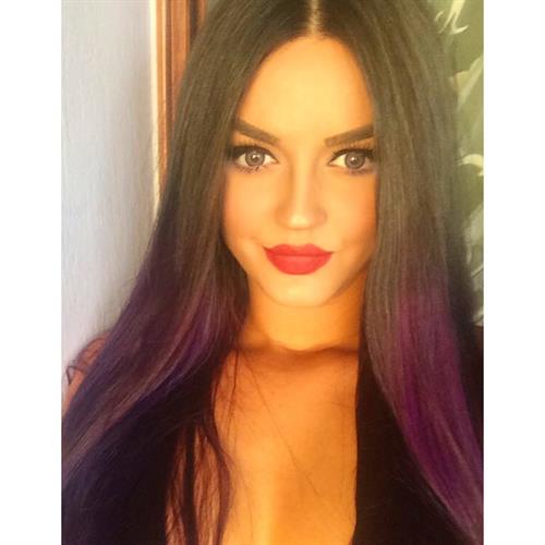 Enca Haxhia taking a selfie