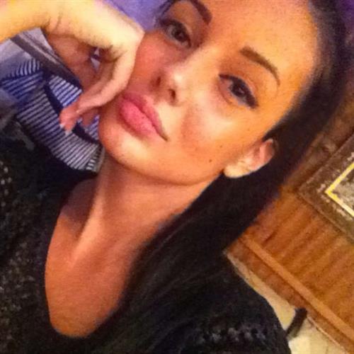 Mila Ryzhkova taking a selfie