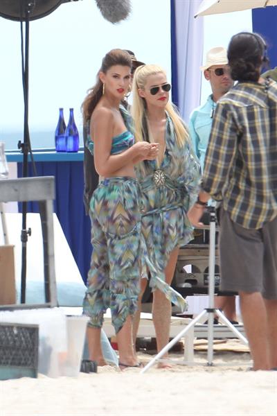 Minka Kelly, Annie Ilonzeh and Rachael Taylor film Charlie's Angels on a beach in Miami 02-09-11