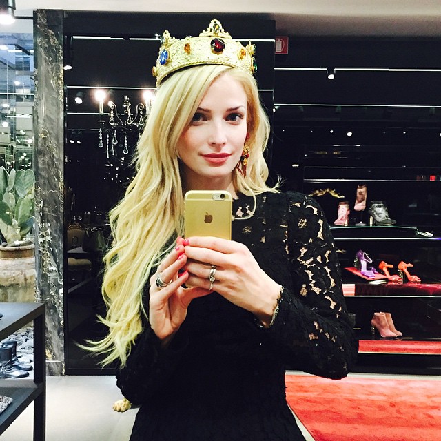 Tatyana Kotova taking a selfie