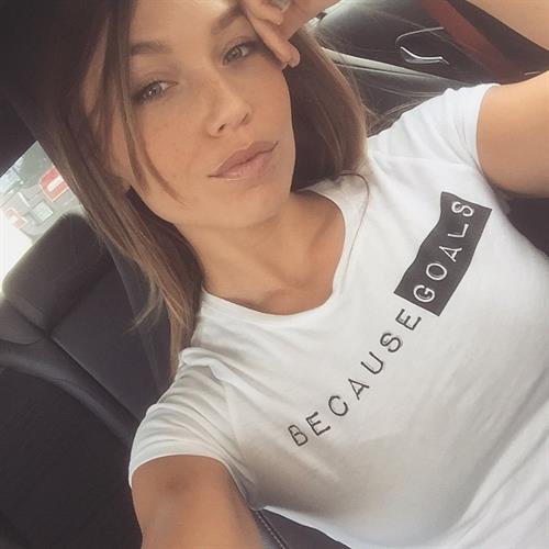 Nicole Mejia taking a selfie