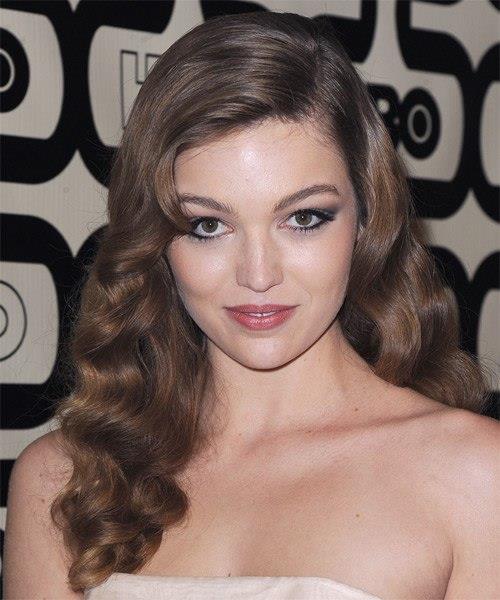 Lili Simmons