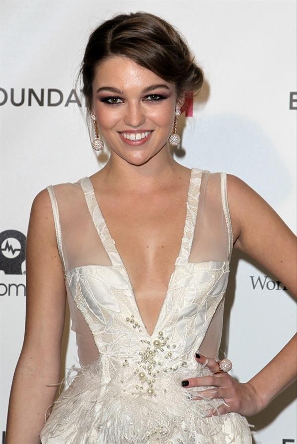 Lili Simmons