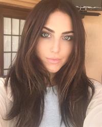 Cassie Scerbo taking a selfie