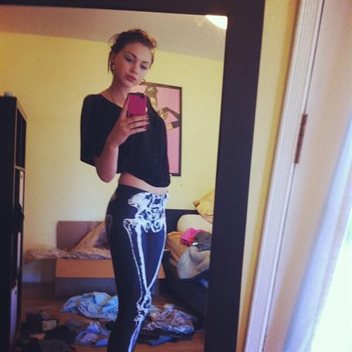 Taylor Godfrey taking a selfie