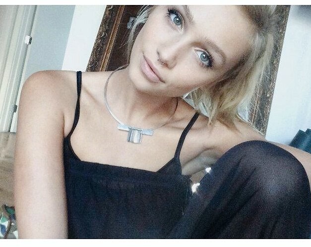 Cailin Russo taking a selfie