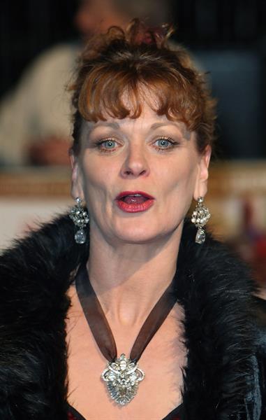 Samantha Bond