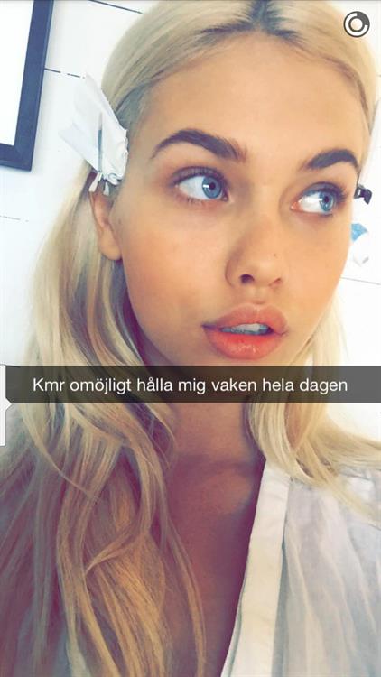 Hanna Edwinson taking a selfie