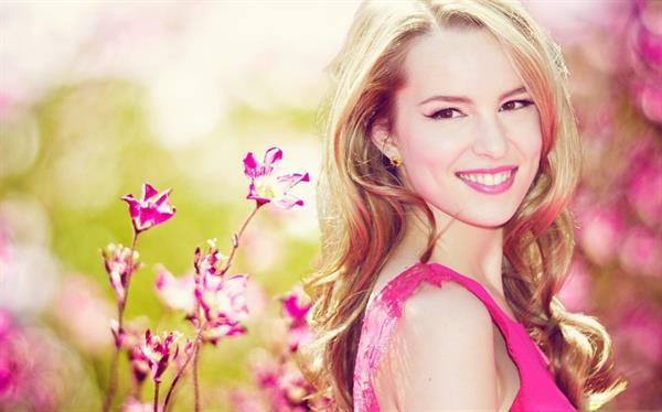 Bridgit Mendler