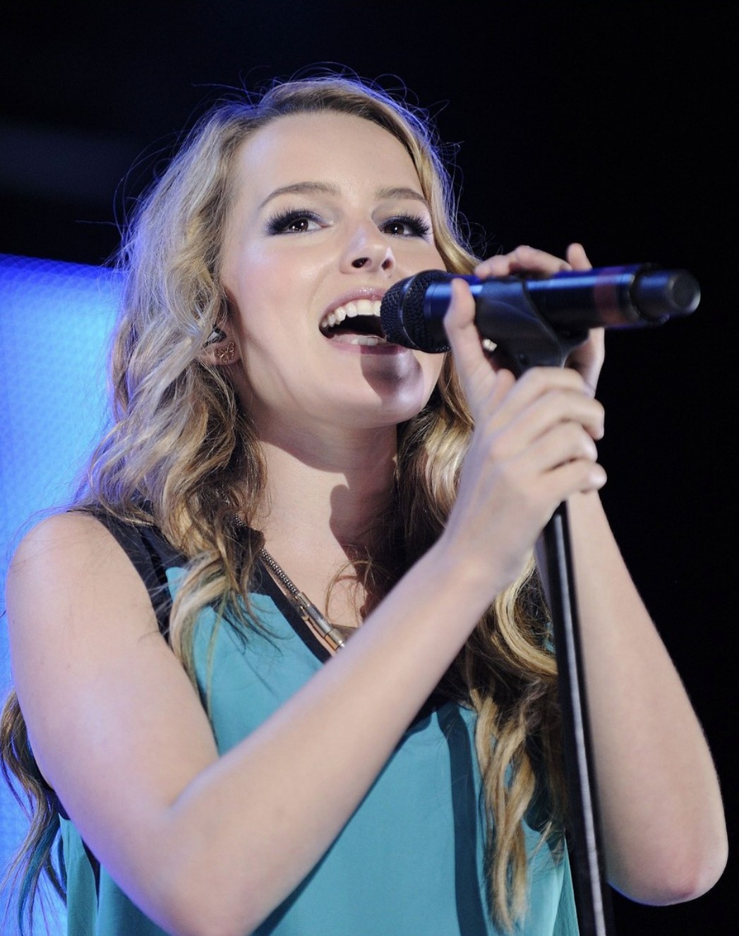 Bridgit Mendler