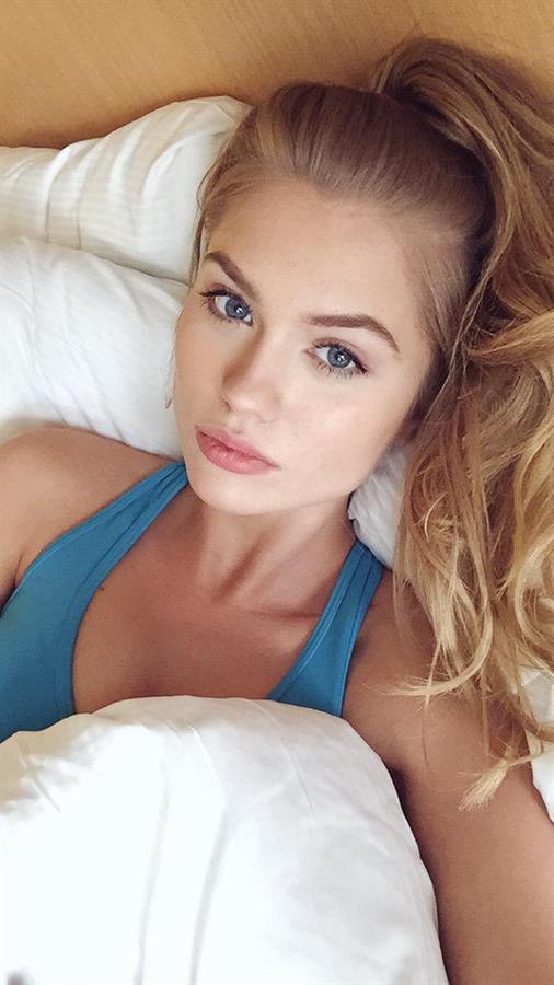 Alexandria Morgan taking a selfie