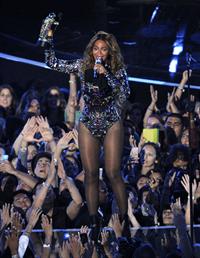 Beyonce at the 2014 MTV Video Music Awards, Inglewood August 24, 2014