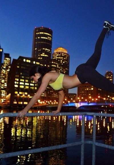 Jen Selter in Yoga Pants