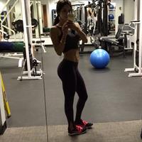 Jen Selter in Yoga Pants taking a selfie