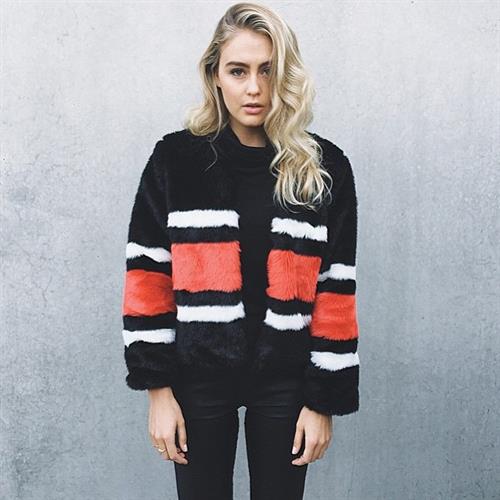 Stephanie Claire Smith