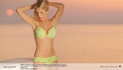 Luisana Lopilato in lingerie